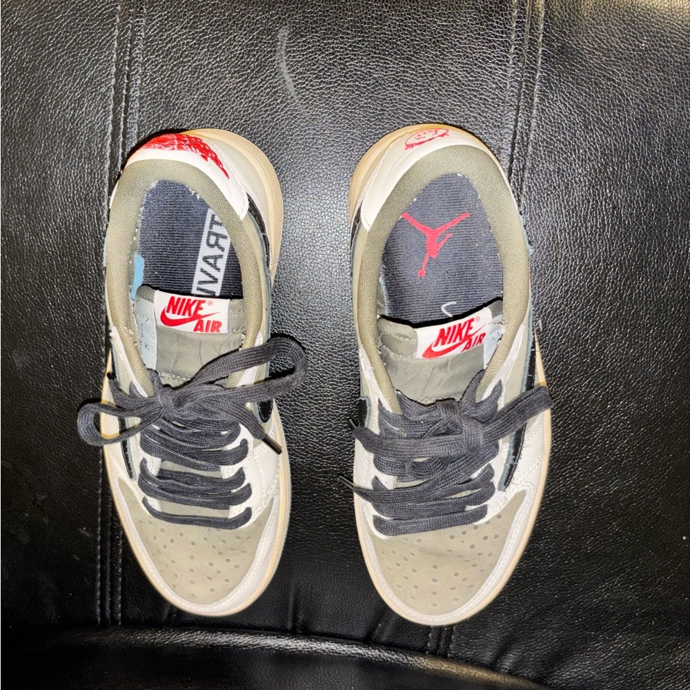 Travis Scott Low OG SP 'Olive' - Olive/Black/White - Picture 7 of 10
